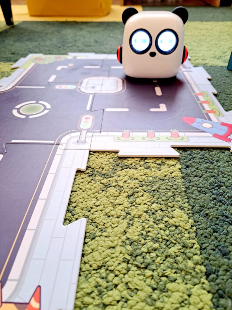 robot Mtiny